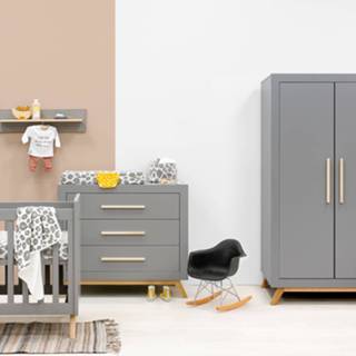 👉 Commode grijs baby's Bopita Fenna Babykamer Grey / Naturel | Bed 60 x 120 Cm + Kast 3-deurs
