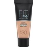 👉 Beige vrouwen Maybelline Fit Me! Matte and Poreless Foundation 30ml (Various Shades) - 21 130 Buff 3600531324544