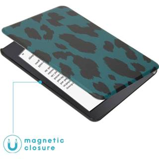 👉 Hardcase donkergroen kunstleder Green Leopard unisex groen kinderen IMoshion Design Slim Hard Case Booktype voor de Amazon Kindle Paperwhite 4 - 8719295514100