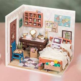 👉 Robotime DIY Miniatuur Anne's Bedroom
