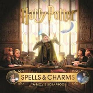 👉 Kladblok engels Harry Potter - Spells & Charms: A Movie Scrapbook 9781526613189