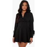 👉 Petite Skater Jurk Met Korset Detail En Mouwstrikjes, Black