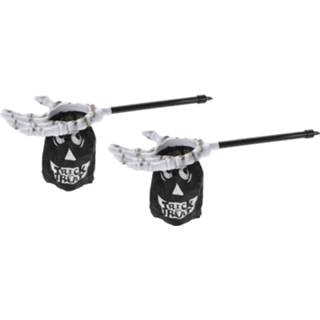 👉 Snoep zwart wit kunststof Set van 2x stuks trick or treat zak spook met handvat zwart/wit L53 x B14 cm