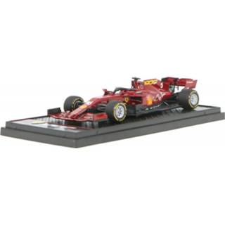 👉 Model auto Ferrari SF1000 