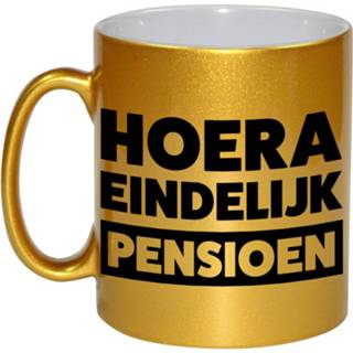 👉 Beker goud active Pensioen mok / Hoera eindelijk met 330 ml