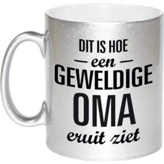 👉 Koffiemok zilveren senioren Geweldige Oma Cadeau / Theebeker 330 Ml - Feest Mokken 8720276262804