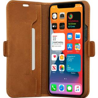 👉 Bruin echt leder unisex Dbramante1928 Copenhagen Booktype voor de iPhone 12 (Pro) - 5711428011732