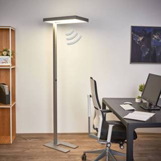 👉 Bureau aluminium LED vloerlamp Nora met bewegingssensor