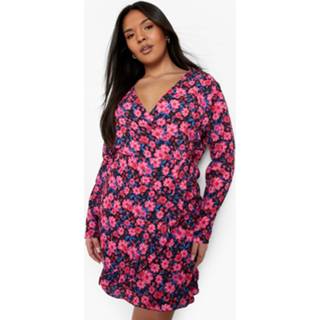 👉 Plus Bloemen Wikkel Skater Jurk Met Ruches, Hot Pink