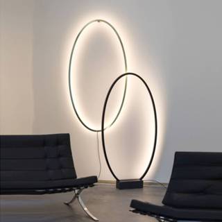 👉 Vloer lamp aluminium a+ Federico Palazzari opaalwit warmwit zwart Nemo Ellisse LED vloerlamp 2.700K