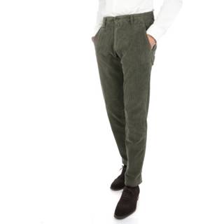 👉 Male groen Pantalone