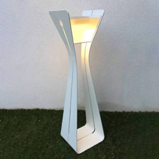 👉 Wit aluminium LED lamp op zonne-energie Osmoz van aluminium,