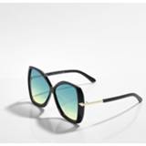 👉 Oversized Zonnebril Met Gekleurde Glazen, Black