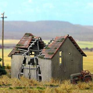 👉 One Size meerkleurig Diorama Dilapidated Barn HO 4001738014051