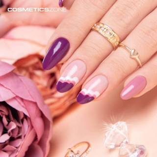 👉 Purper One Size paars Cosmetics Zone UV/LED Hybrid Gellak 7ml. Purple Blues 541 8720604347463