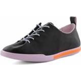👉 Ecco Sneakers