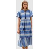 👉 Maxi-jurk met decoratieve kwastjes Dress In Blauw