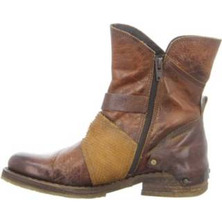 👉 Lazamani Laarzen