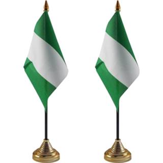 👉 Tafelvlag multi polyester 2x stuks Nigeria tafelvlaggetje 10 x 15 cm met standaard