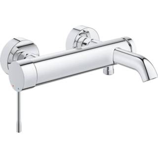 👉 Badkraan chroom GROHE Essence met omstelling, koppelingen en hartafstand van 15 cm,