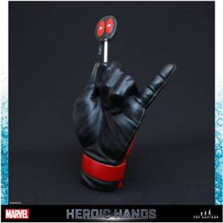👉 Toy Sapiens Marvel Comics Heroic Hands #3C: Deadpool (Inverse Costume Exclusive) 4582578246661