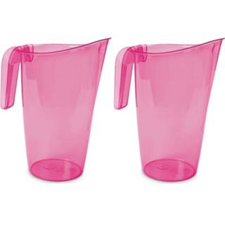 👉 Waterkan transparant roze kunststof 2x stuks waterkan/sapkan transparant/roze met inhoud 1.75 liter