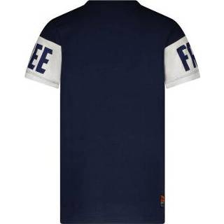 👉 T-shirt