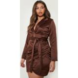 👉 Plus Satijnen Blazer Jurk Met Ceintuur, Chocolate