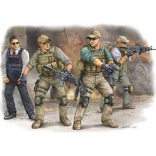 👉 Trumpeter 1/35 PMC in Iraq - VIP Protection