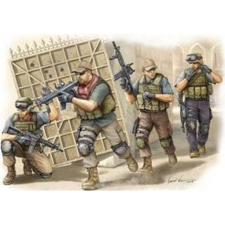 👉 Trumpeter 1/35 PMC in Iraq - Fire Movement Team