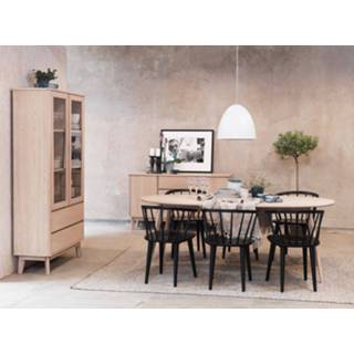 👉 Zwart houten Carmen spijlenstoel 8718924255681