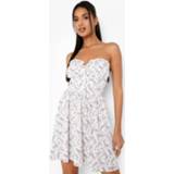 👉 Bloemen Bandeau Mini Skater Jurk Met Franjes, White