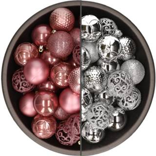 👉 Kerstbal zilver kunststof active roze 74x stuks kerstballen mix van velvet en 6 cm