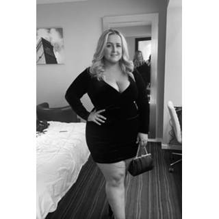 👉 Fluwelen Bodycon Mini Jurk Met Laag Decolleté, Black