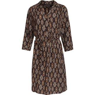 👉 Jurk met aztec print