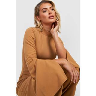 👉 Getailleerde Wide Leg Jumpsuit Met Mouwsplit, Camel