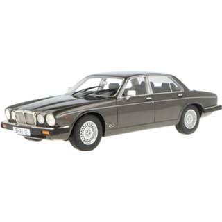 👉 Model auto Jaguar XJ12 Sovereign Series III LHD - Modelauto schaal 1:18 7423355653609