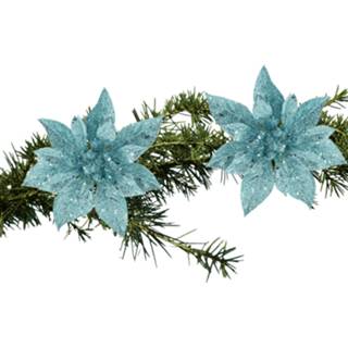 Kerstboom 2x stuks decoratie bloemen ijsblauw glitter op clip 15 cm