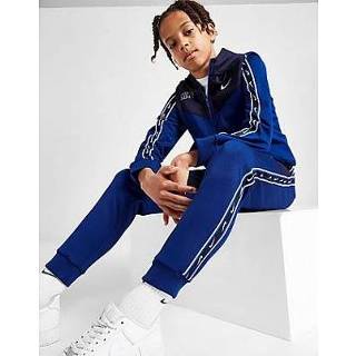 👉 Joggingbroek blauw wit jongens Nike Sportswear Repeat voor - Deep Royal Blue/Blackened Blue/White 196152841407