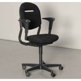 👉 Bureaustoel zwart Ahrend220 bureaustoel, zwart, 1D armleggers