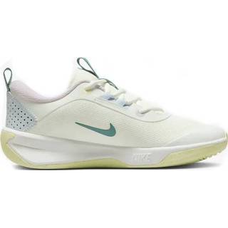 👉 Tennisschoenen jongens wit Nike Omni Multi-Court junior