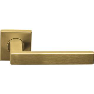 👉 Deurkruk PVD goud RVS BASICS BSQ2-G geveerd op vierkant rozet - mat 8718009410011
