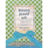 👉 Boven jezelf uit - Boek Beth Moore (9063536909)