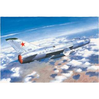 👉 Trumpeter 1/48 Soviet Su-11 Fishpot