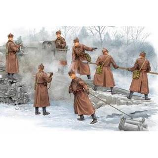 👉 Trumpeter 1/35 Soviet B-4 Artillery Crew