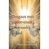 👉 Omgaan met gestorvenen. leven voorbij de dood, Brink, Margarete van den, Paperback 9789020211757