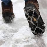 👉 Schoenen zwart antislip One Pair 19 Teeth Anti-Slip Ice Gripper Hiking Climbing Chain Shoes Covers (zwart) 6922204855788 6441484447013